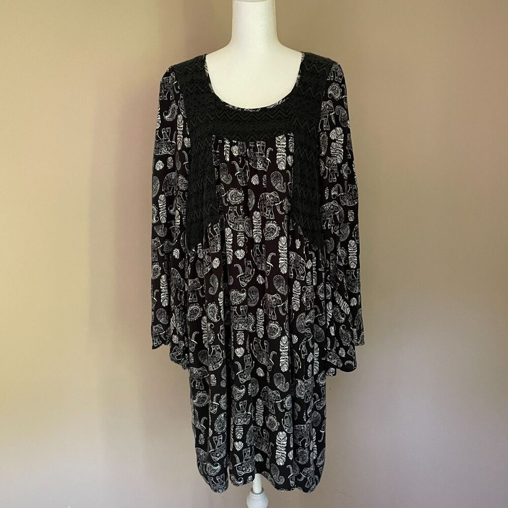 Allison Brittney XL Black White Tunic Boho Flare Sleeve Crochet Pullover Top